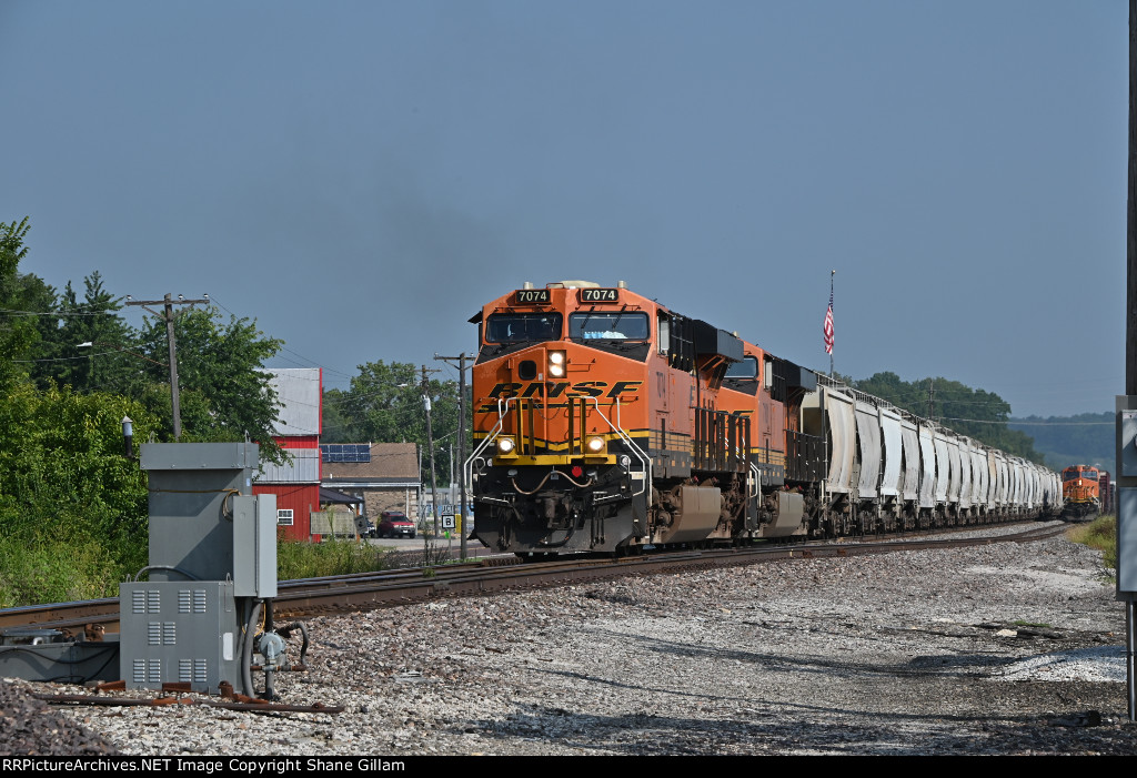 BNSF 7074